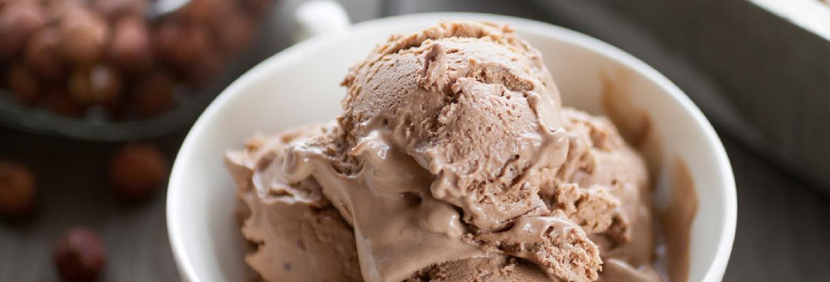Haselnuss-Schoko-Chip-Eis