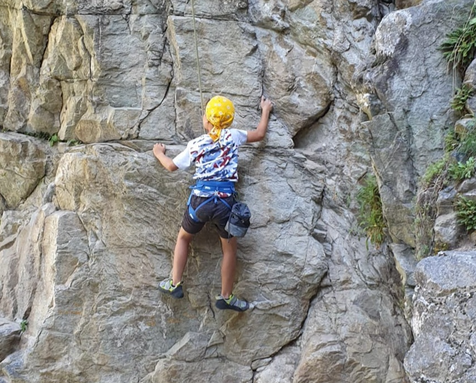 Matys climbing