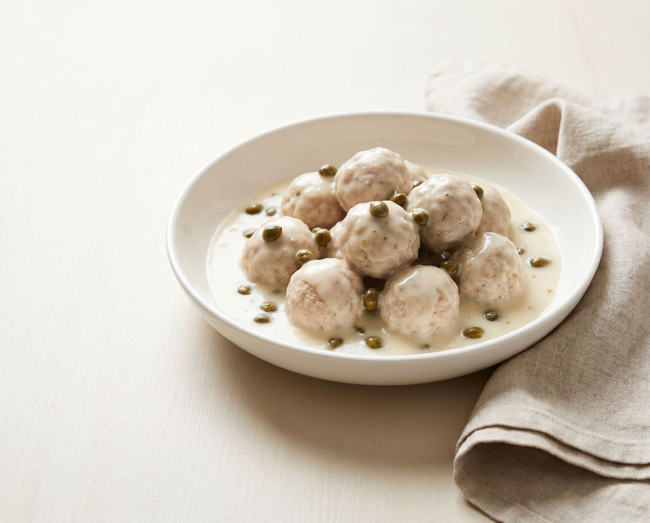  Königsberger meatballs in caper sauce