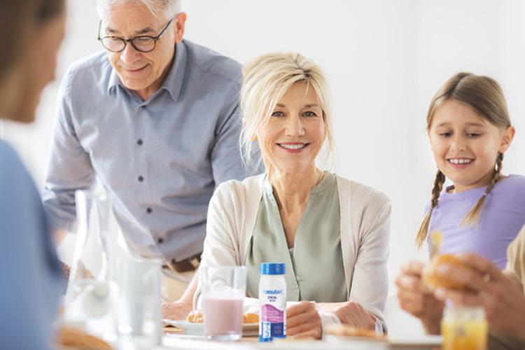 Frühstück_Patientin_Familie_Mangelernährung