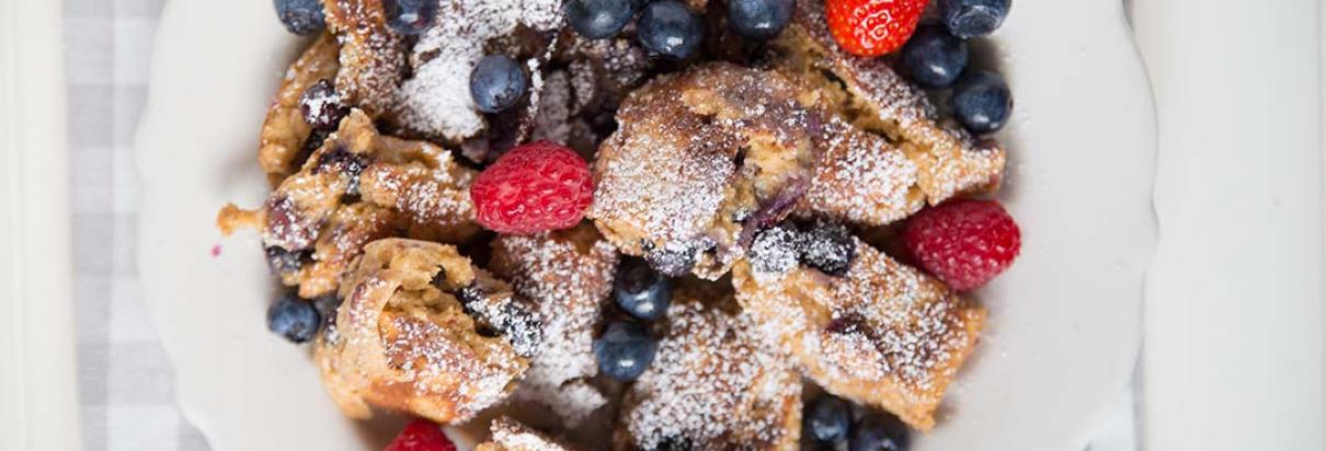 Rezept: Mit dem Fresubin 2 KCAL Drink mit Vanille-Geschmack einen kalorienreichen Kaiserschmarrn kochen.