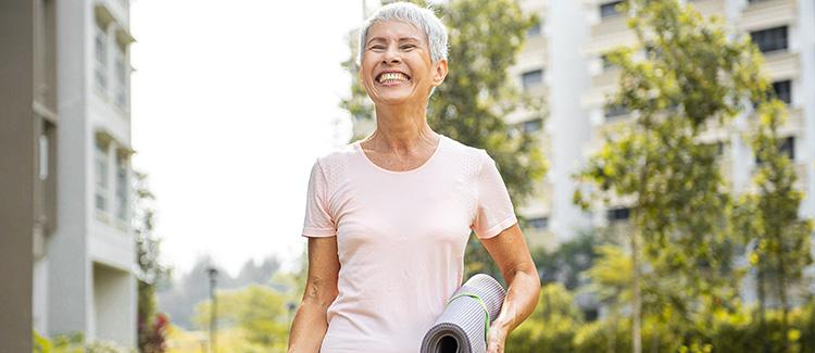 cancer patient rosemary on her way to yoga class