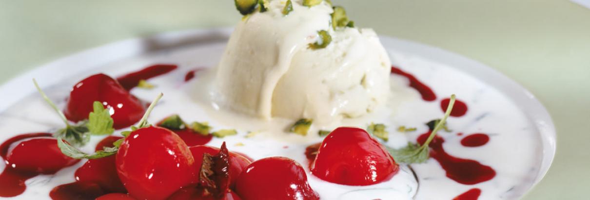 Custard quark sauce